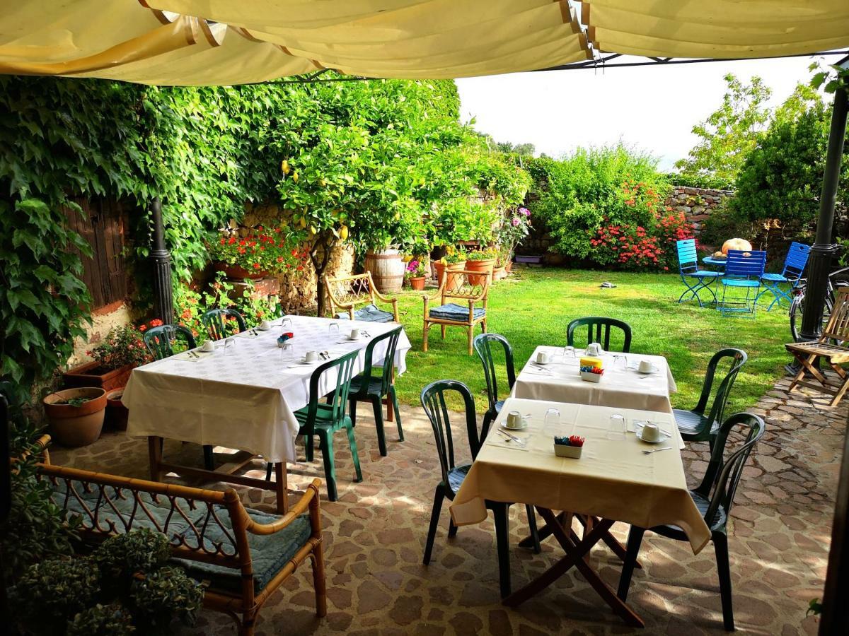B&B S'Asilo Sardegna Banari Exteriér fotografie